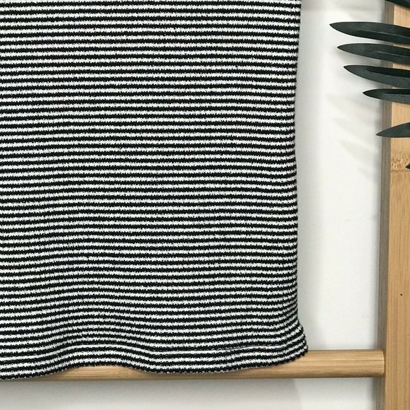 Witchery Black Striped Off Shoulder Knit Top S - Picture 10 of 13